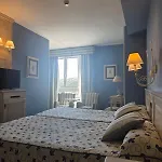 Hotel Leonor Mirón