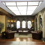 Leonor Mirón Hotel Soria
