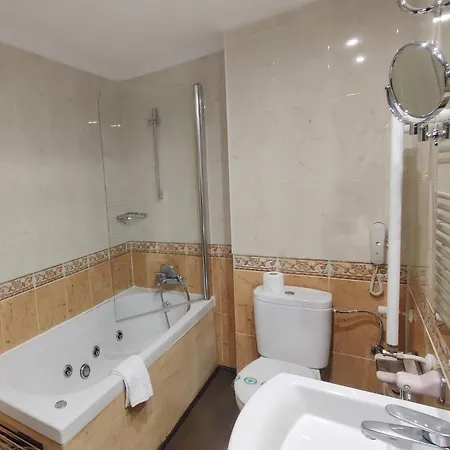 Leonor Miron 4* Σορία