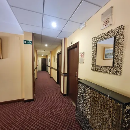 Leonor Miron Hotel