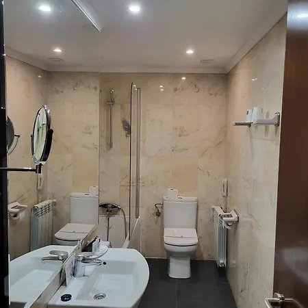 Leonor Miron Hotel 4*