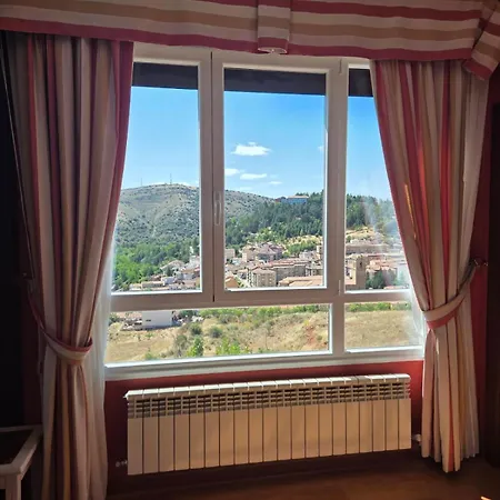 Leonor Miron Hotel