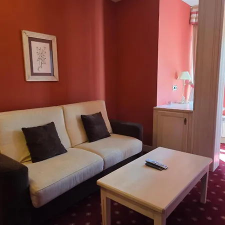 Leonor Miron Hotel Soria