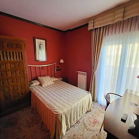 Leonor Miron 4* Soria